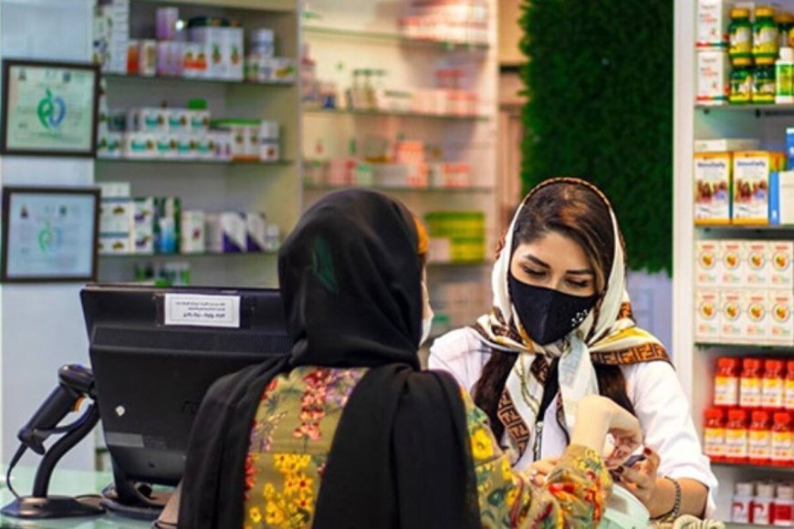 رئیس سازمان غذا و دارو: کجای دنیا برای ارائه درمان از دین و اعتقادات بیمار سوال می‌کنند؟!