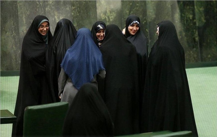 ۱۴ زن به بهارستان راه یافتند