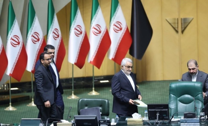 قاب های ماندگار از افتتاحیه پارلمان دوازدهم؛ از ۱۲ توصیه کلیدی رهبری به منتخبان جدید تا ریاست سنی یک «نماینده مستقل»