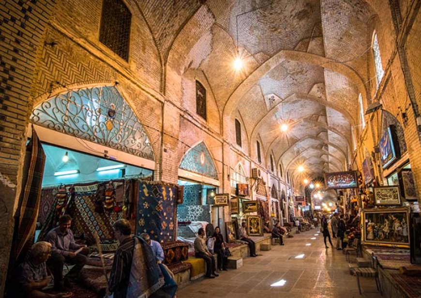 بازار وکیل شیراز مهیای 14 پروژه مرمت