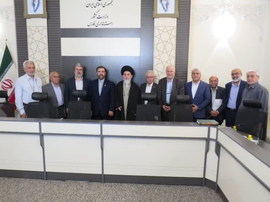استاندار فارس : حسن عملکرد ، رمز ماندگاری  مجمع خیرین تامین سلامت فارس است