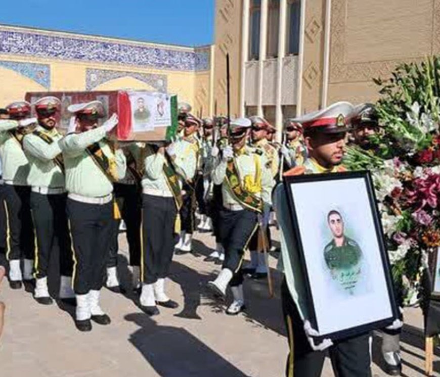 برگزاری تشییع شهید علیزاده در شاهچراغ