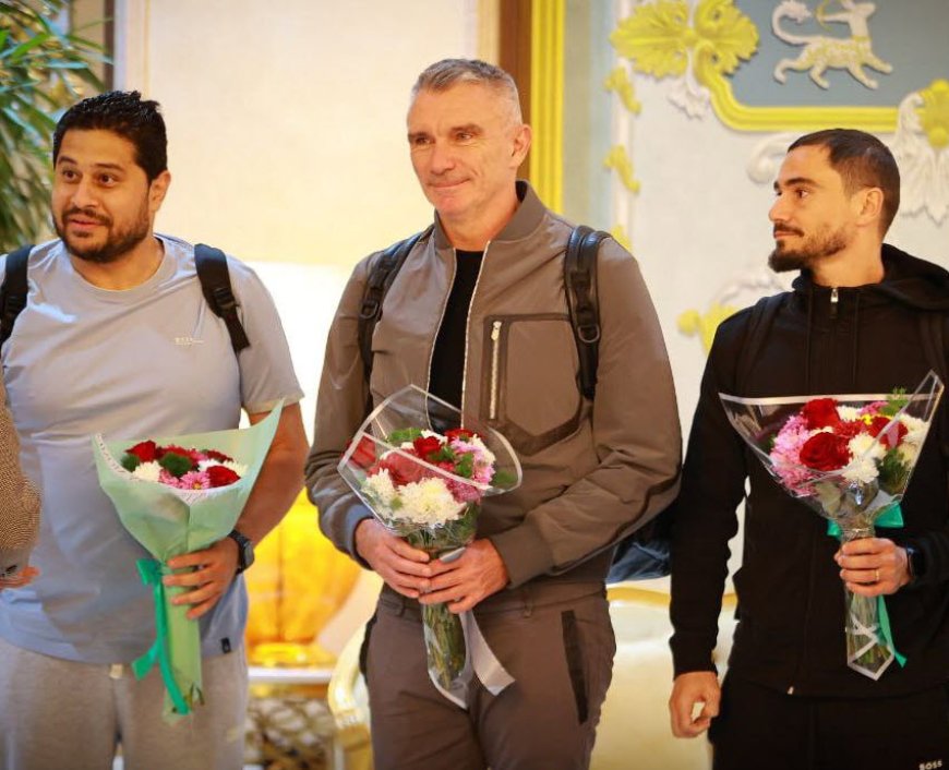 پاتریس کارترون، سرمربی تیم فوتبال سپاهان به همراه دستیاران خارجی خود صبح امروز وارد ایران شدند