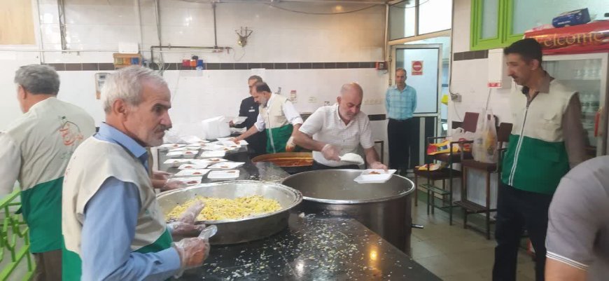 کمکهای مؤمنانه خادمیاران شیرازی به خانواده‌های نیازمند