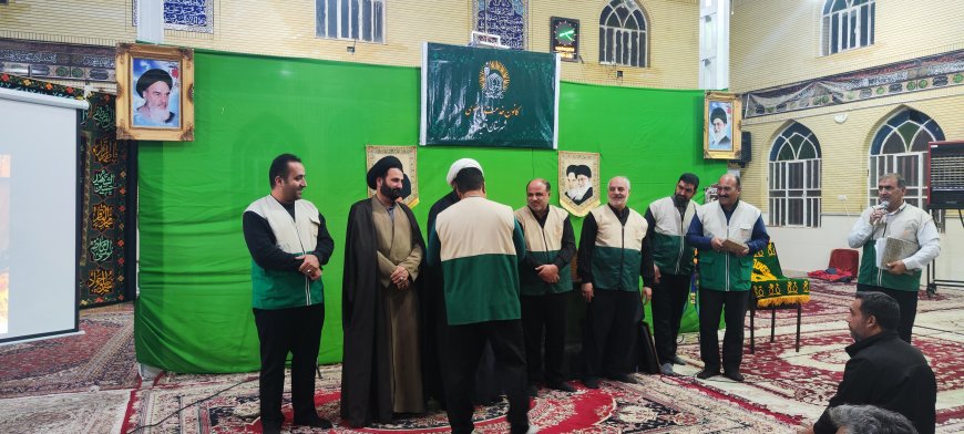 امام جمعه اقلید : خادمیاران سفیران فرهنگی برای انتقال مفاهیم فرهنگ رضوی هستند