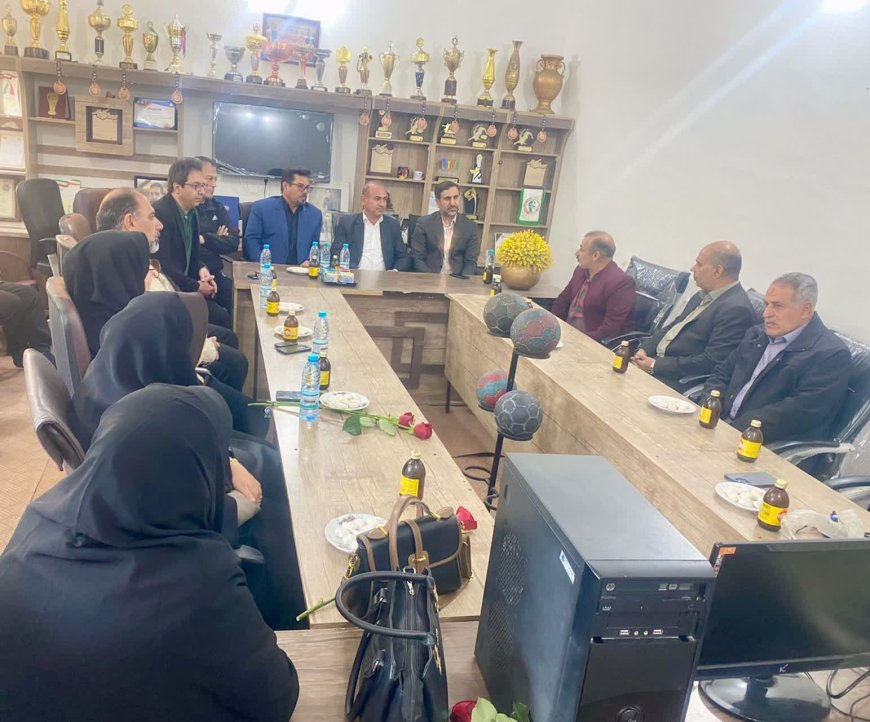 مدیر کل ورزش فارس: مدیران باشگاههای هندبال لار و خور باعث اعتلای هندبال فارس در عرصه مسابقات کشوری شده اند