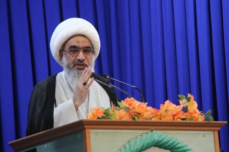 امام جمعه بوشهر: انقلاب ایران دارای جوهره دینی و اسلامی است