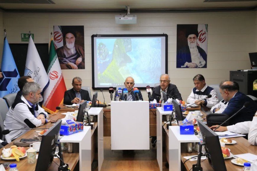 استاندار هرمزگان: هماهنگی بین بخشی در دولت، توسعه دریامحور را شتاب می‌بخشد