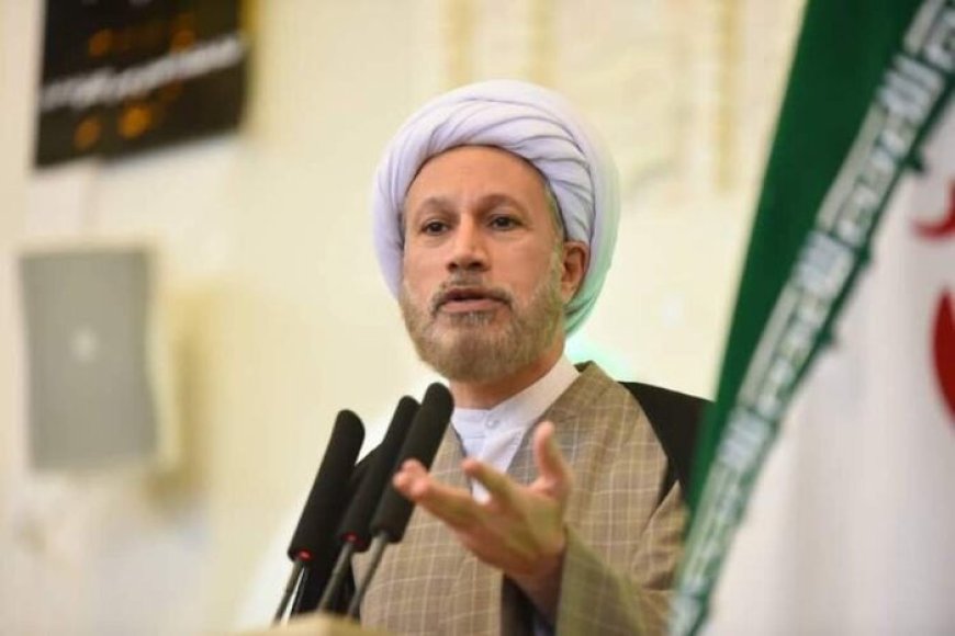 امام جمعه شیراز:حضور در راهپیمایی ۲۲ بهمن چشم طمع توطئه‌گران جهان را کور خواهد کرد