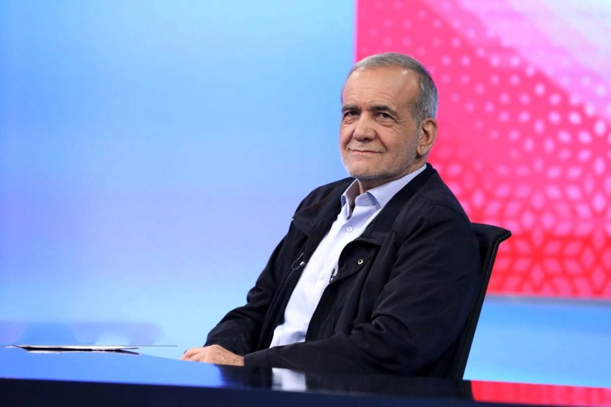 مردم بوشهر در انتظار رئیس جمهور و کاروان دولت وفاق ملی