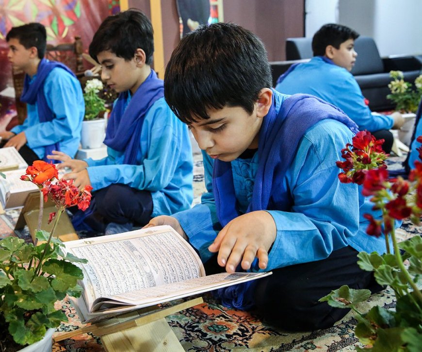 کودکان قشمی در ماه بهار قرآن به میهمانی کتاب آسمانی رفتند