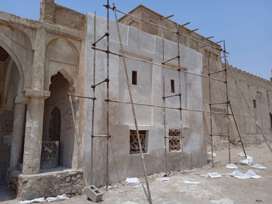 مرمت اضطراری قلعه تاریخی مغویه در هرمزگان