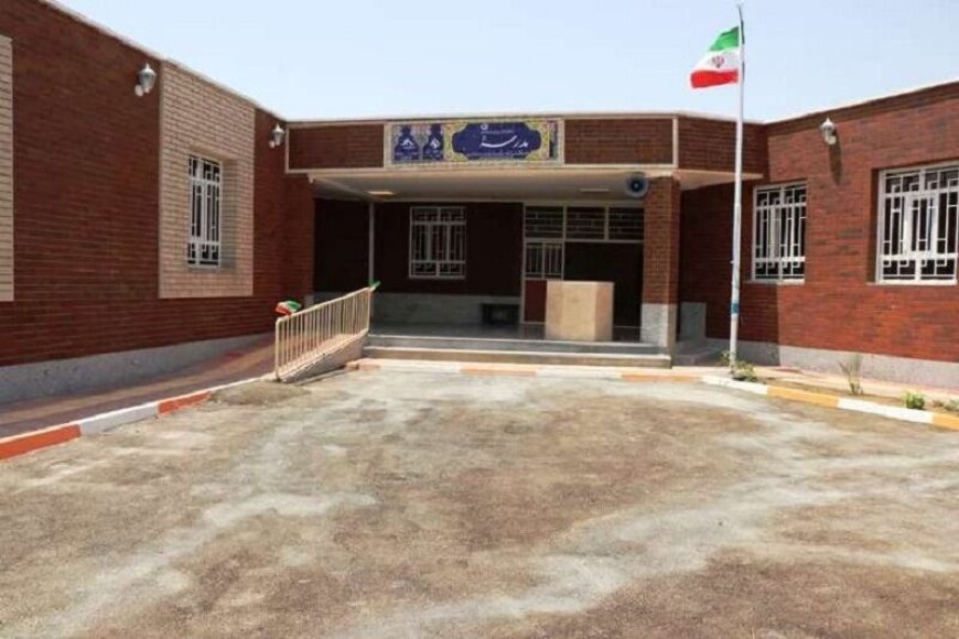 امضای تفاهم‌نامه تکمیل ساخت ۱۷ مدرسه در خوزستان