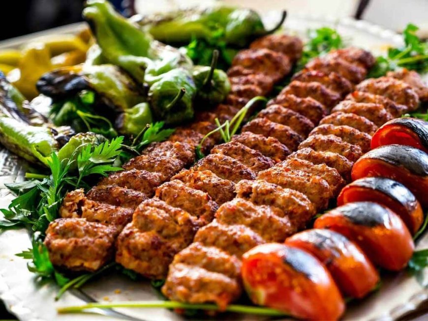 چرا باید هویت‌مان را از دل دیزی و دود کباب بیرون بکشیم؟