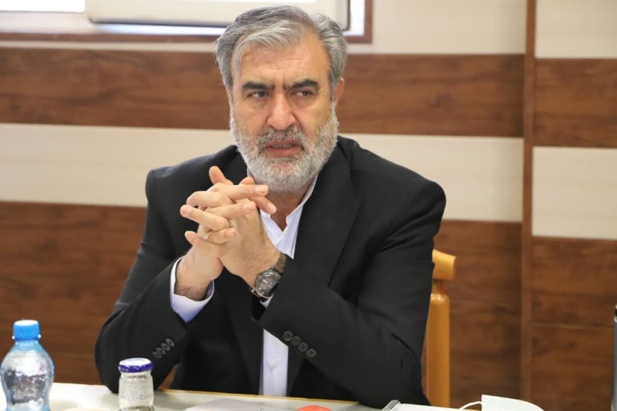 رئیس کمیسیون امنیت ملی و سیاست خارجی مجلس:  نه شرقی نه غربی به معنای بستن درب های کشور به روی شرق و غرب نیست