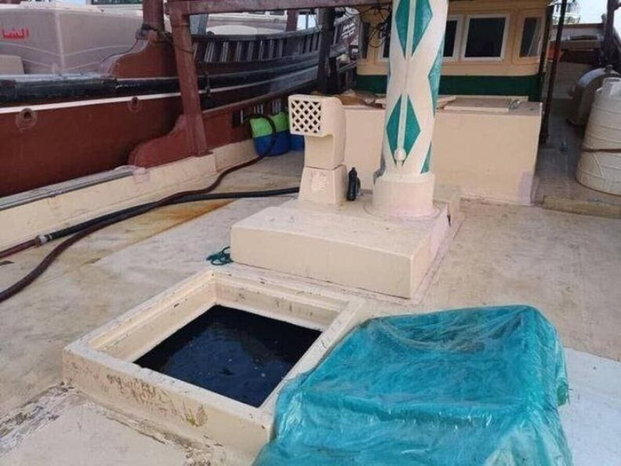 توقیف ۲ فروند شناور حامل سوخت قاچاق در آب‌های خلیج فارس