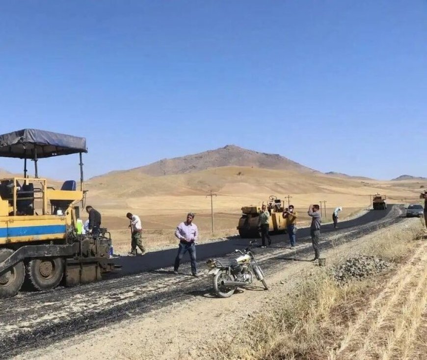 ۱۲۵ کیلومتر عملیات زیرسازی راه روستایی در هرمزگان انجام شد