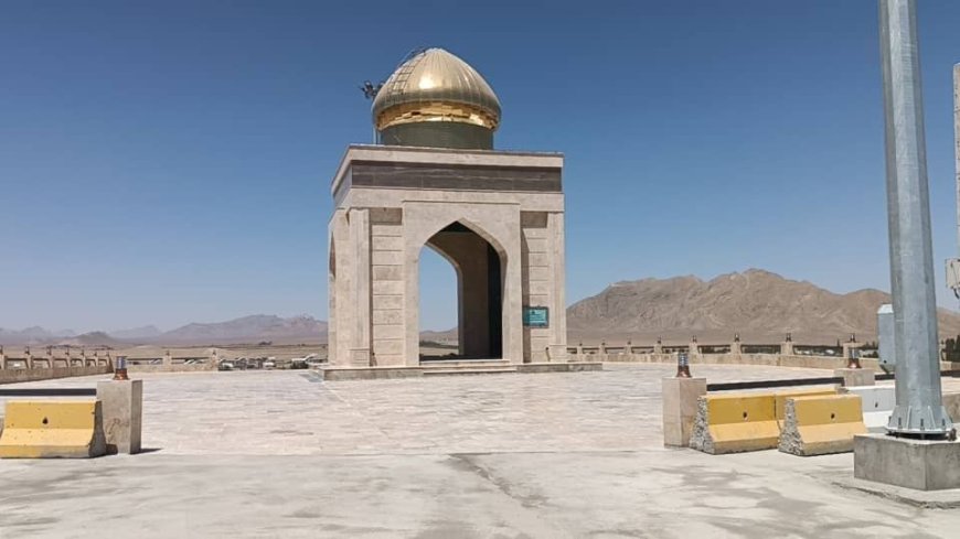 بمناسبت  هفته دولت مقبره یادمان شهدای گمنام شهر بهمن افتتاح شد