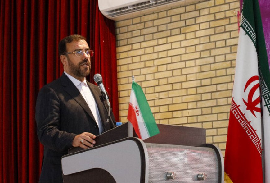 استاندار فارس: مدیران در چارچوب گفتمان دولت عمل کنند