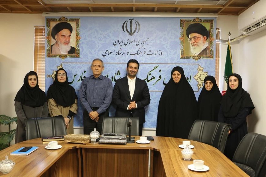 تاکید ارشاد فارس بر مردمی‌سازی جشنواره «ایران‌دخت» و حمایت از پوشاک ایرانی
