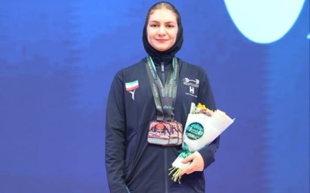وزنه‌بردار فارس در آسیا رکورد جوانان ایران را شکست