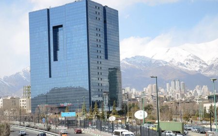 رئیس کل بانک مرکزی به خوزستان سفر می‌کند