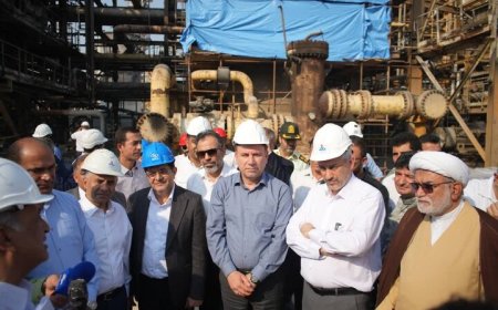 وزیر اقتصاد: بازسازی پارس جنوبی نباید معطل تأمین مالی بماند