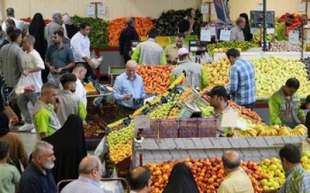 کاهش ۴۰ درصدی قیمت کالاهای اساسی در برخی میادین شهرداری‌ها