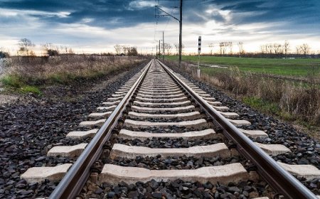 پیشرفت ۷۰ درصدی یکی از کارگاه‌های راه‌آهن شیراز-گل‌گهر