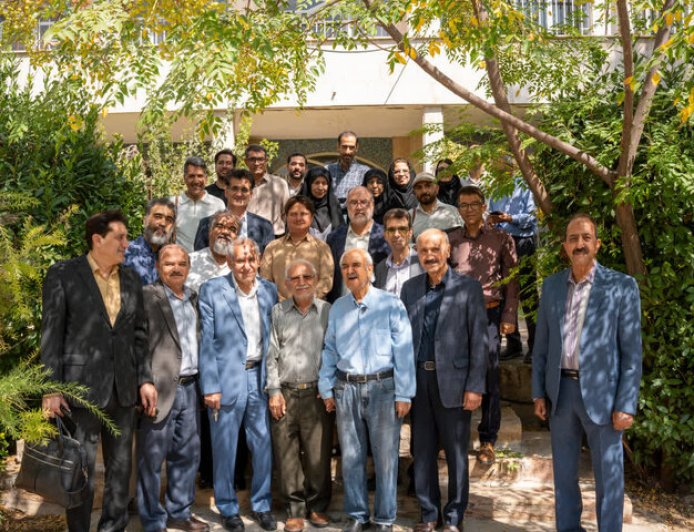 شفیعی کدکنی در جمع استادان و دوستداران ادب فارسی دانشگاه شیراز