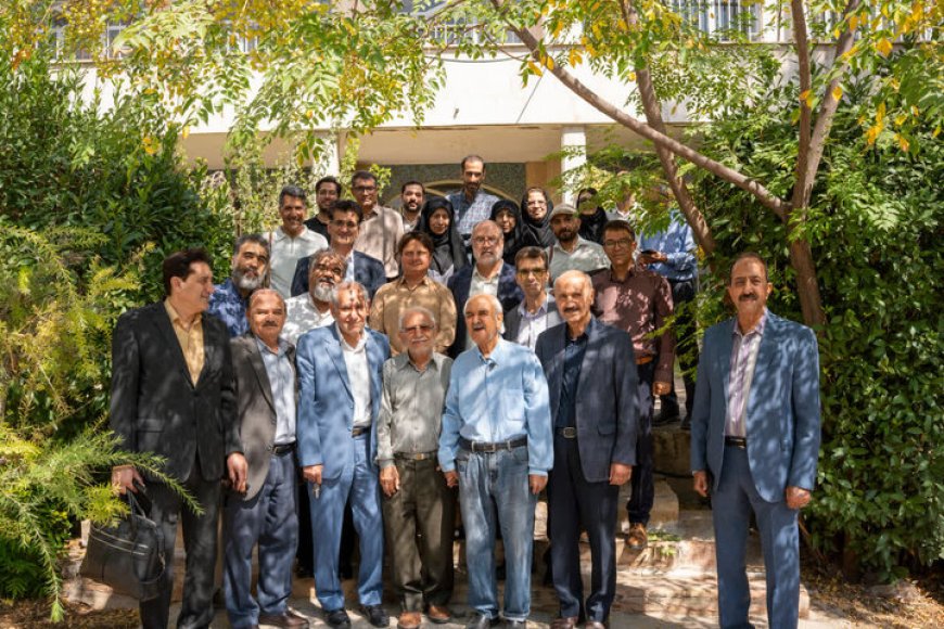 شفیعی کدکنی در جمع استادان و دوستداران ادب فارسی دانشگاه شیراز