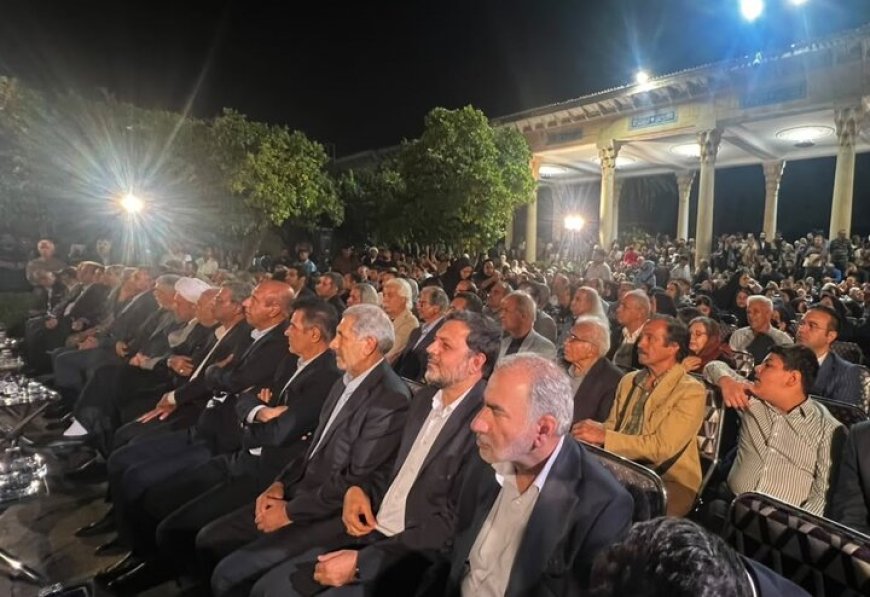 آیین بزرگداشت حافظ در شیراز با حضور وزیر فرهنگ