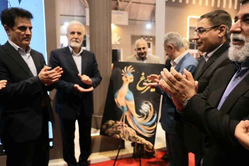«سیمرغ»؛ سامانه هوشمند معرفی جاذبه‌ها و خدمات گردشگری فارس رونمایی شد